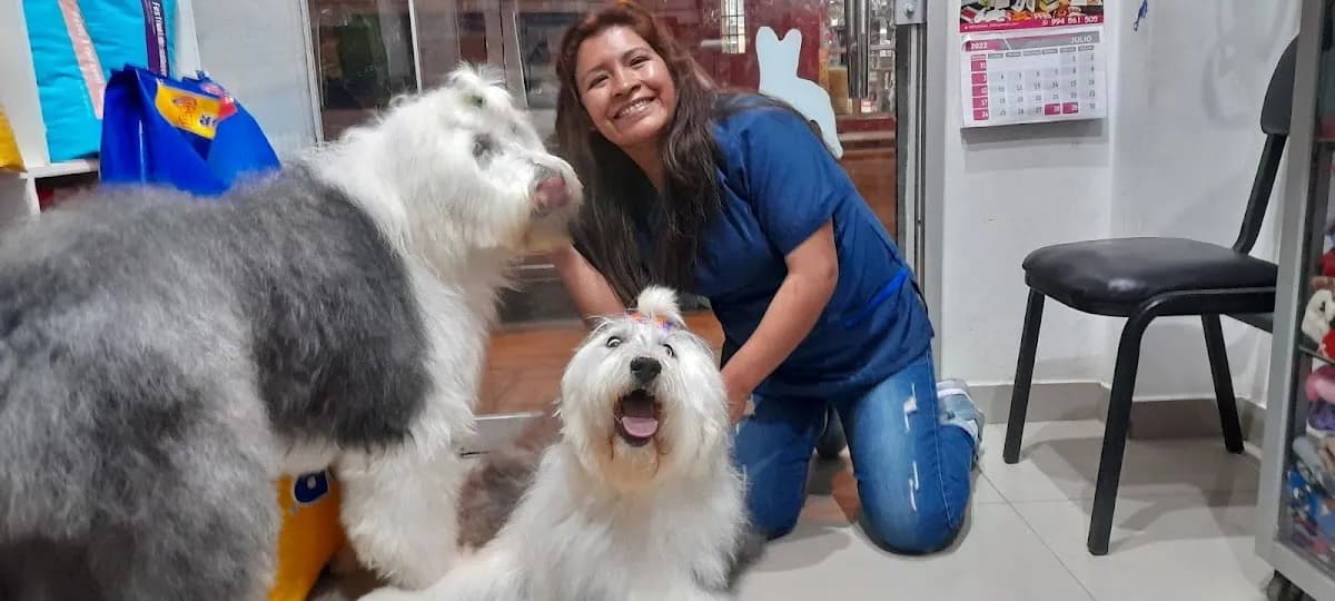 PELUSITAS VET