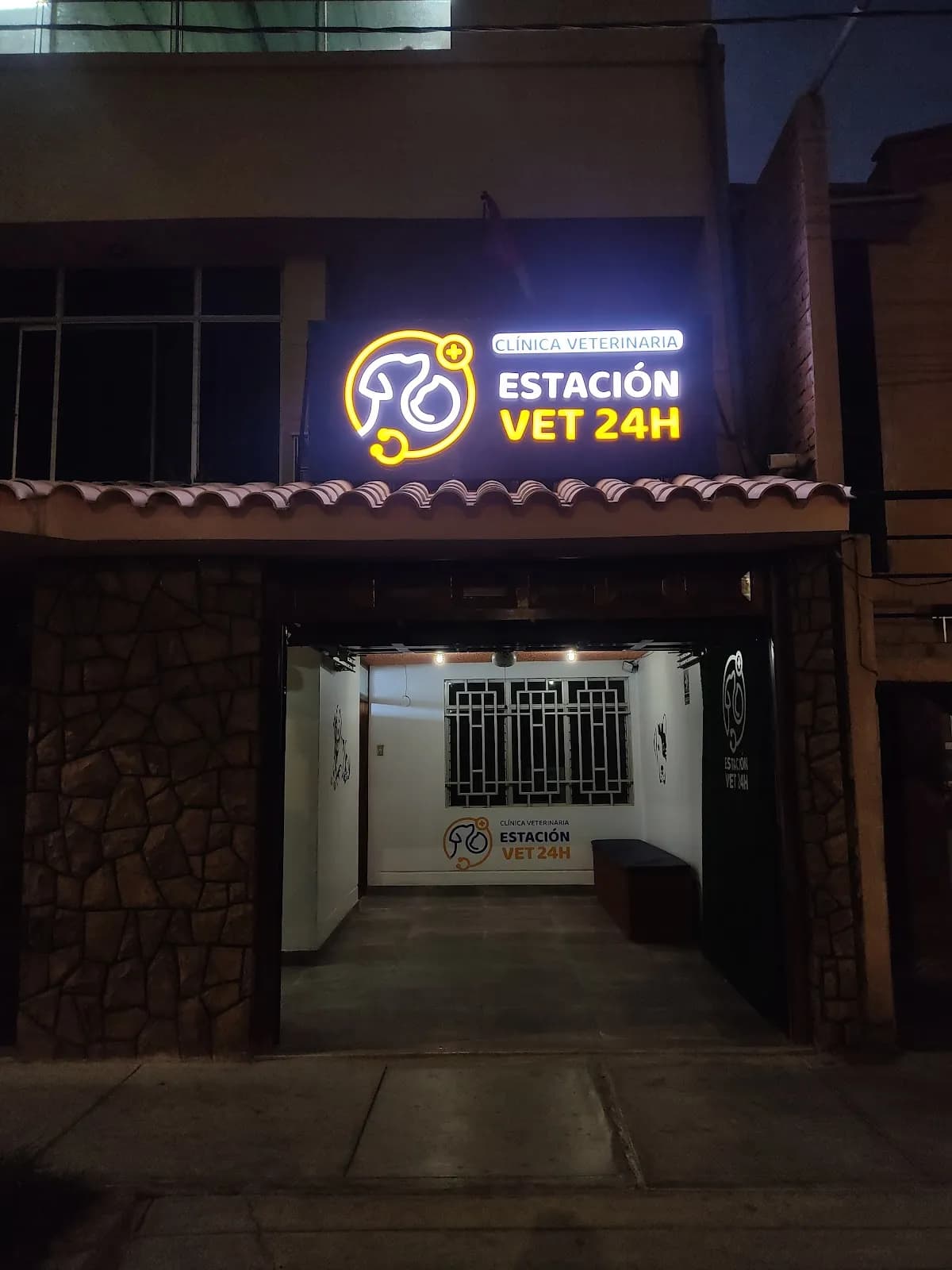 Clinica Veterinaria Estación vet 24H