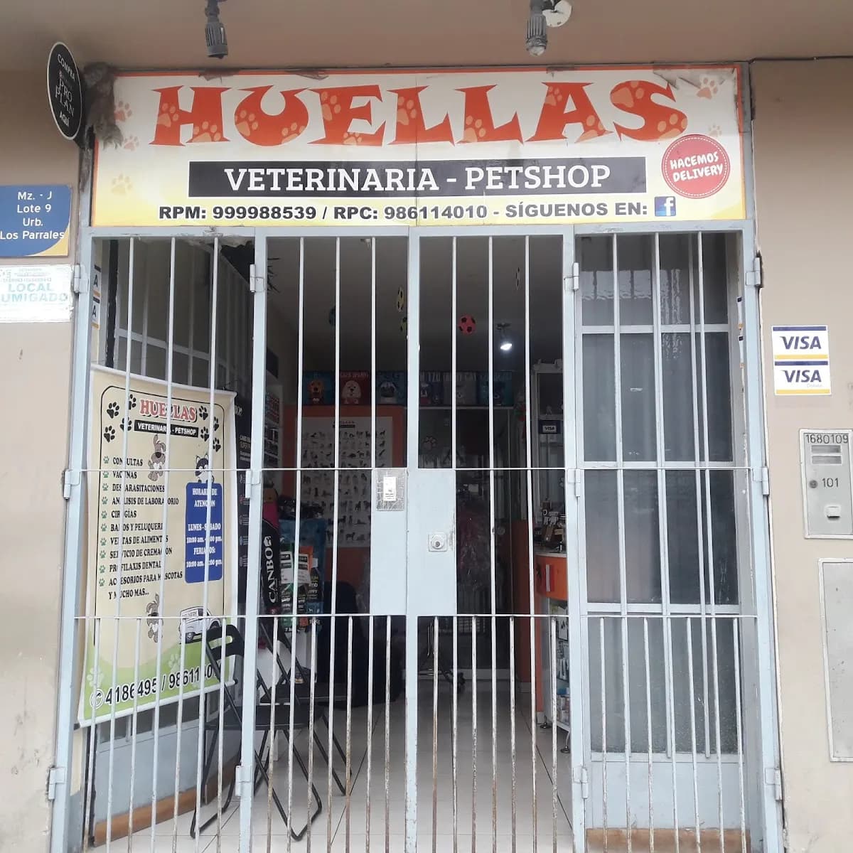 HUELLAS VETERINARIA - PETSHOP