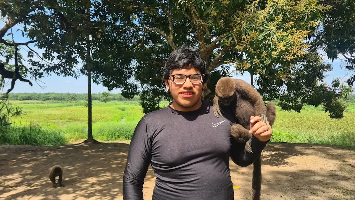 Clínica Veterinaria "IQUITOS PET´S"